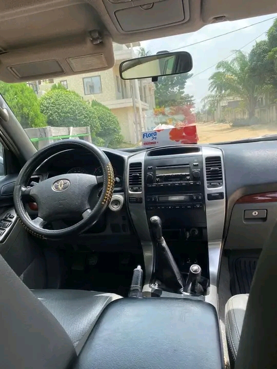image-de-Toyota Prado.