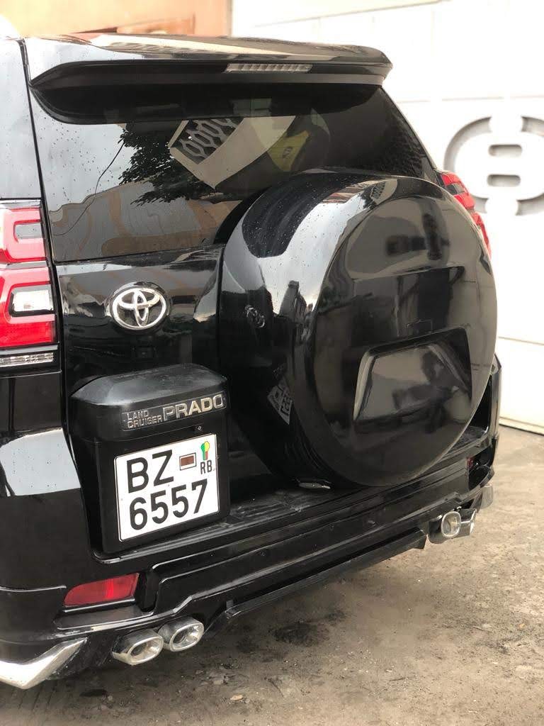 image-de-Toyota Prado.